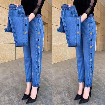 Women's High-Elasticity Heart Pattern Embroidered Jeans